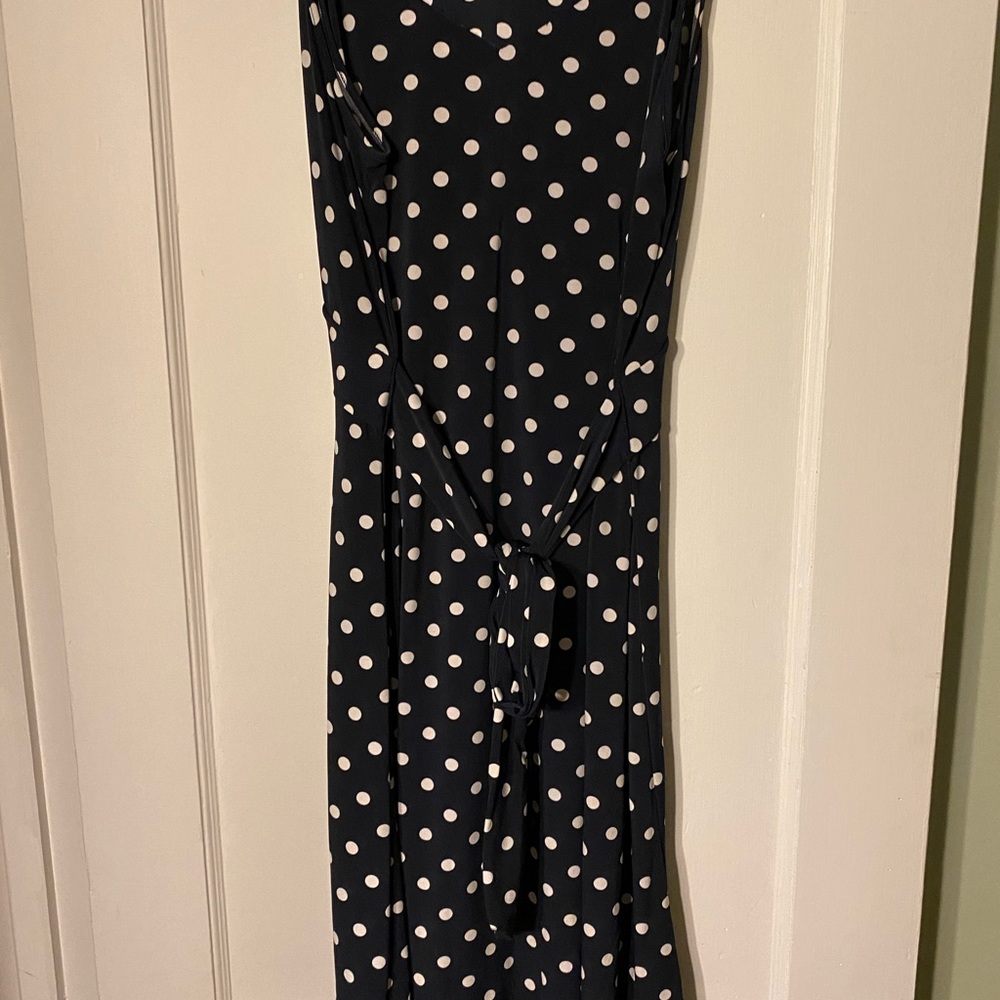 Sleeveless Navy Loft dress